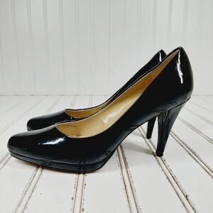 Ellen Tracy Cody Black Patent Leather Heel Pumps M783